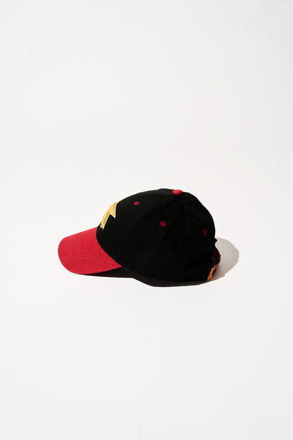 CAP [Black × Red]