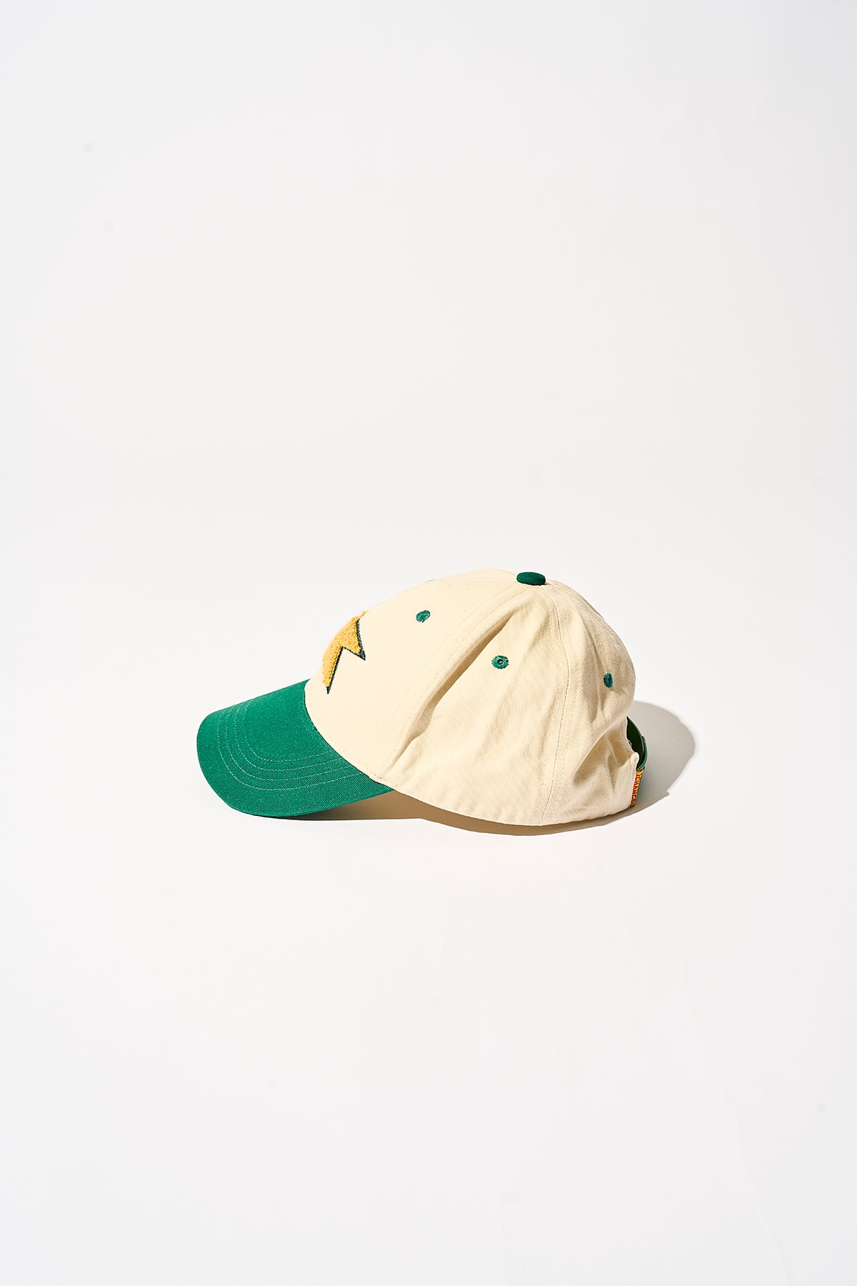 CAP [White × Green]