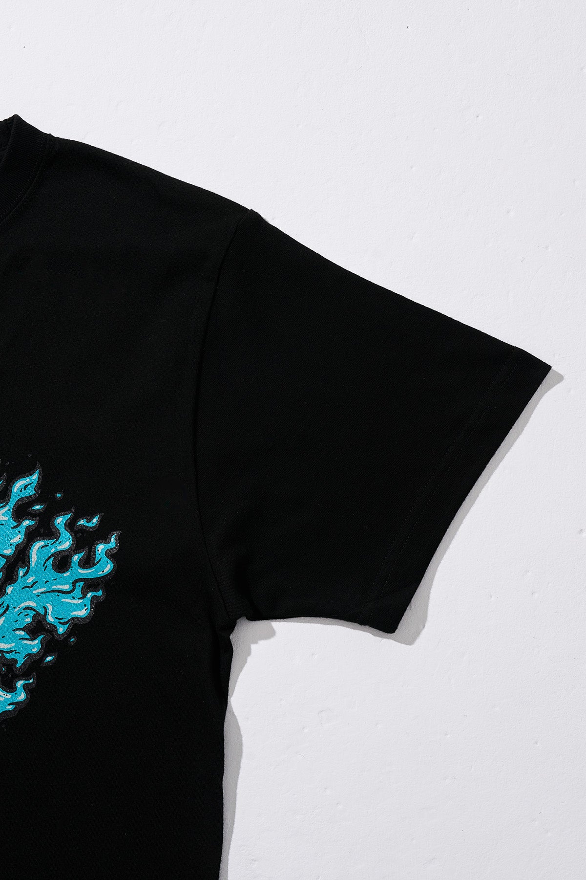 26TEE [Black]