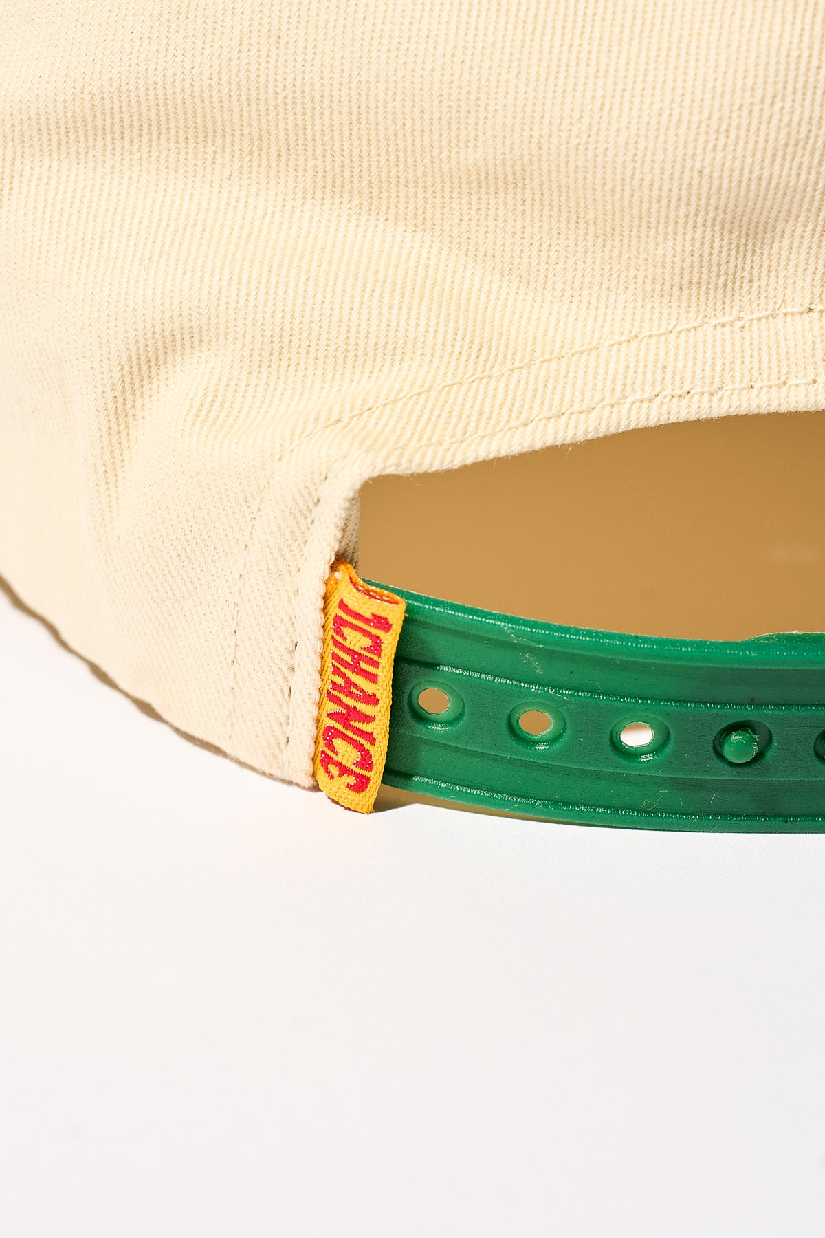 CAP [White × Green]