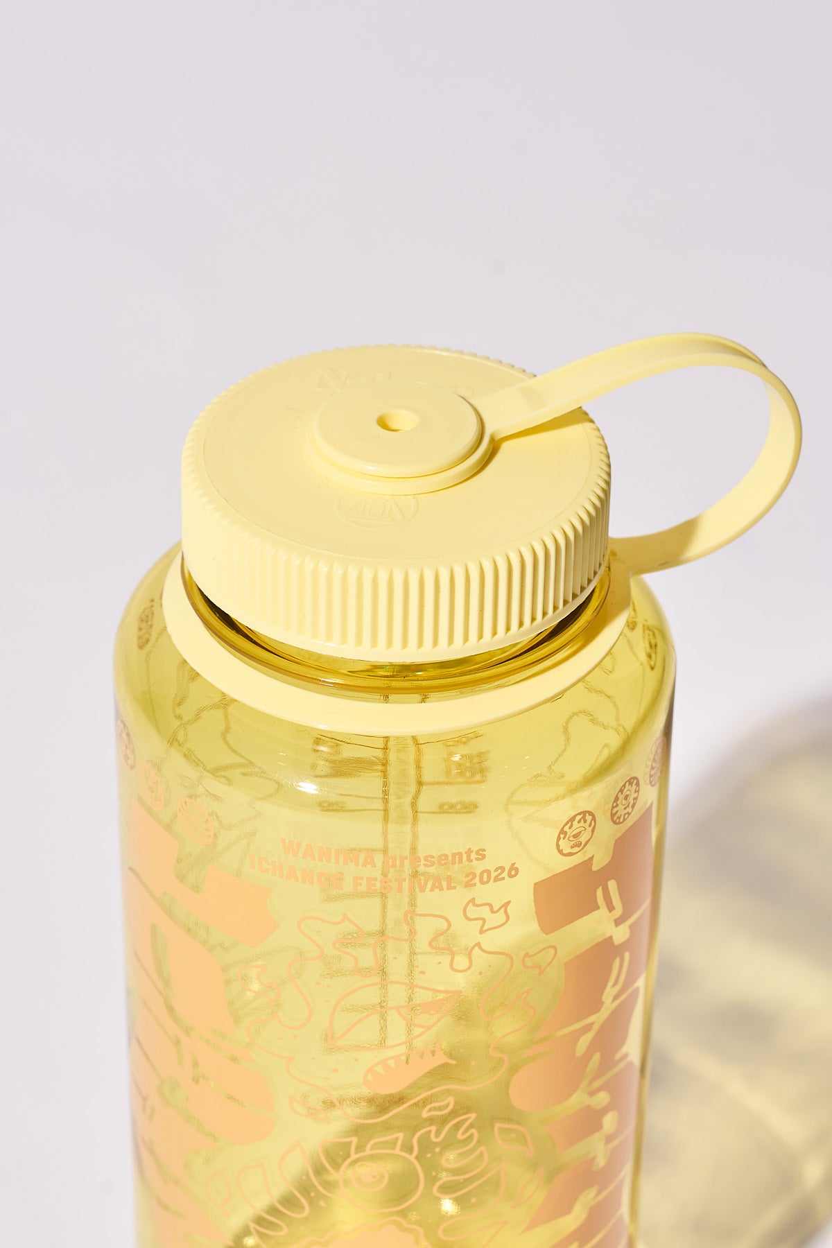 Nalgene 32oz Water Bottle "1CF  Rainbow" [BUTTER]